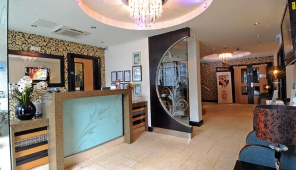 The BlueBell Hotel 2
