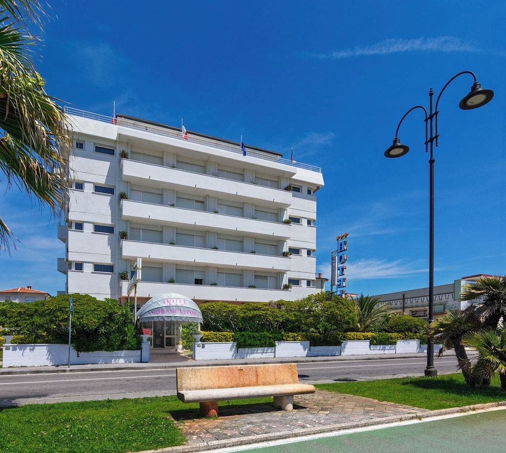 Hotel Ambasciatori 1