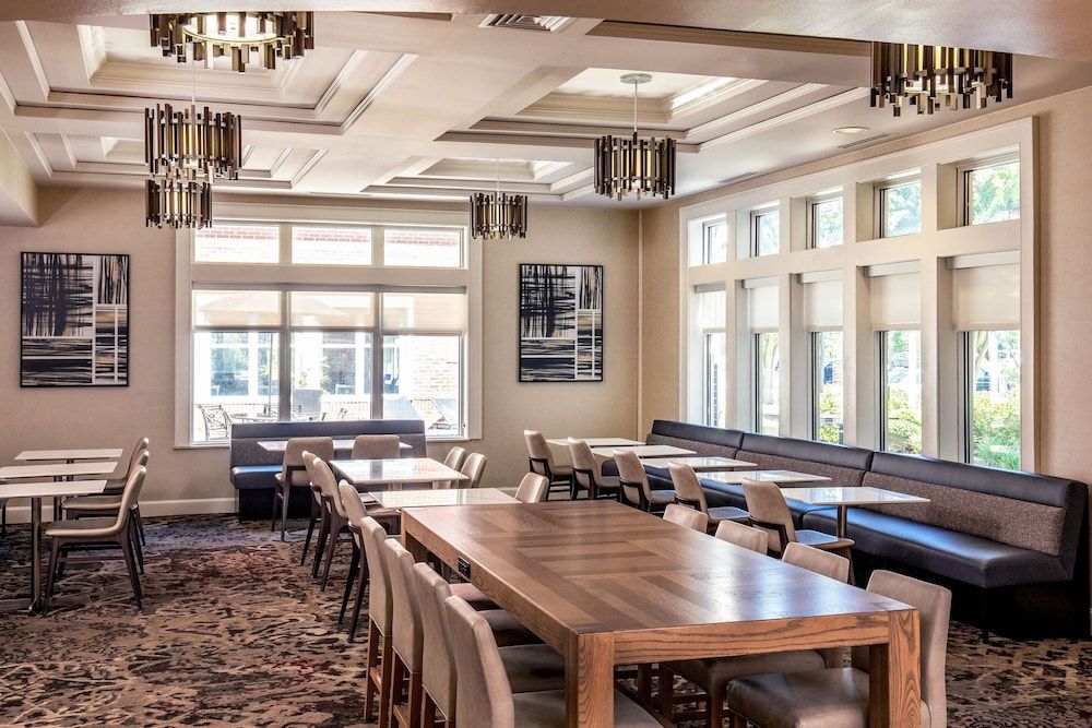 Residence Inn by Marriott Chesapeake Greenbrier 1