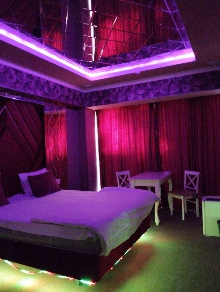 Continent Hotel 2