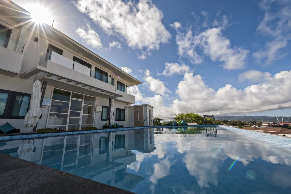 Lime Hotel Boracay 1