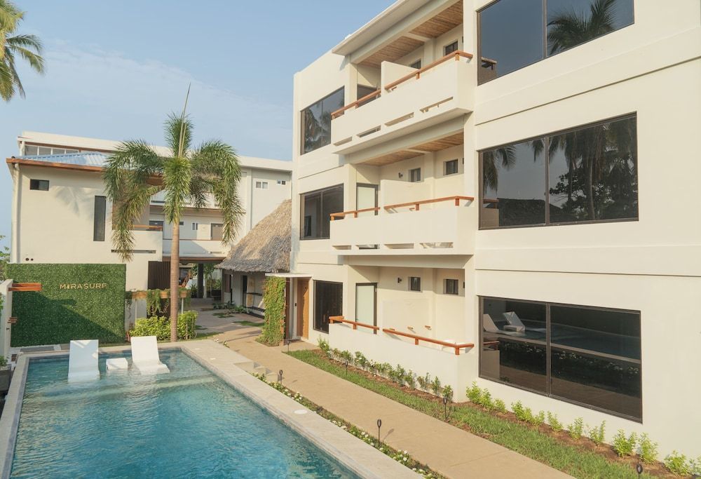 Mirasurf Hotel & Waves 1