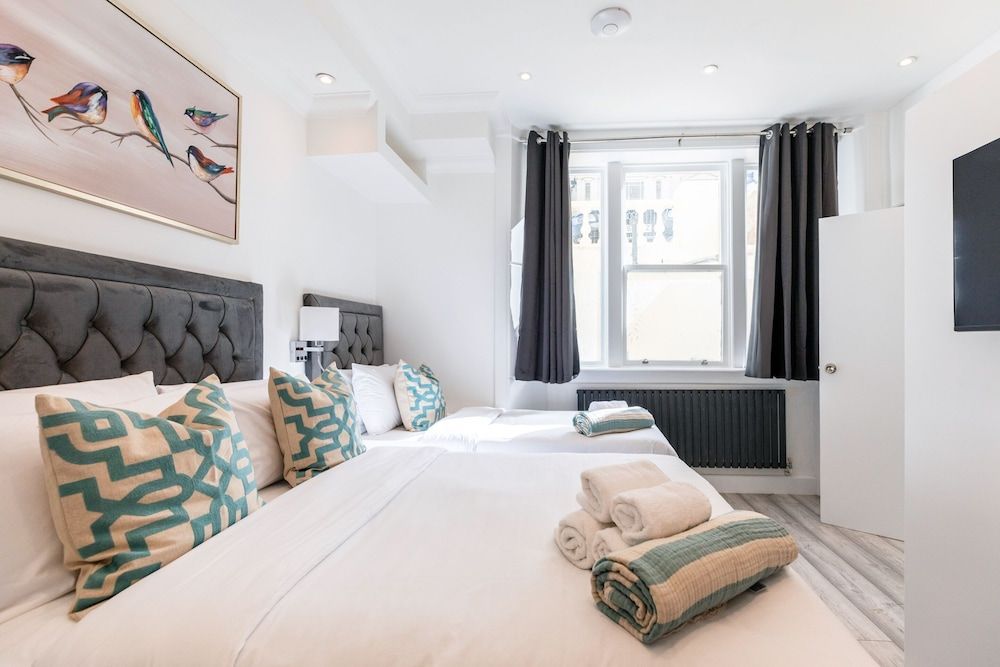 The Gate Hotel 2