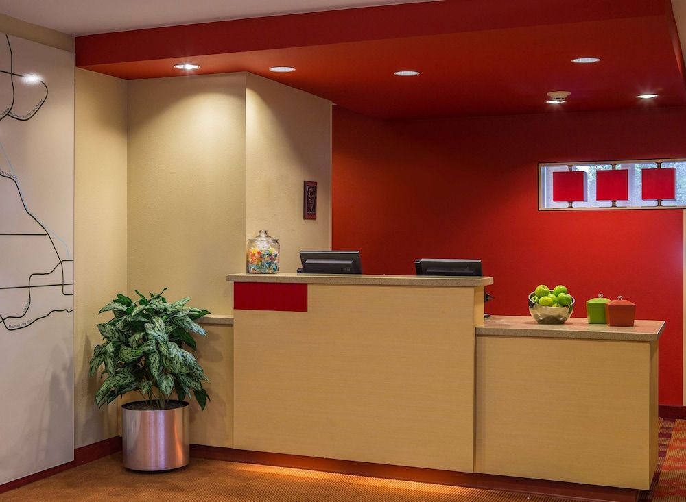 Sonesta Simply Suites Phoenix Scottsdale 2