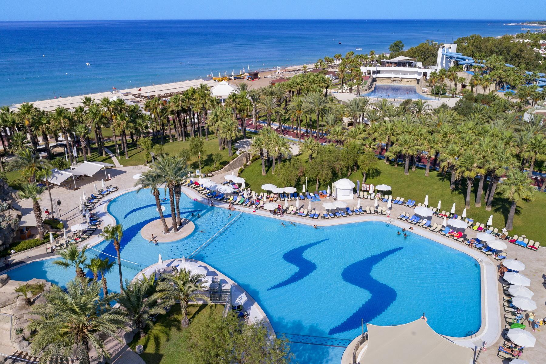 Seven Seas Hotel Blue 2