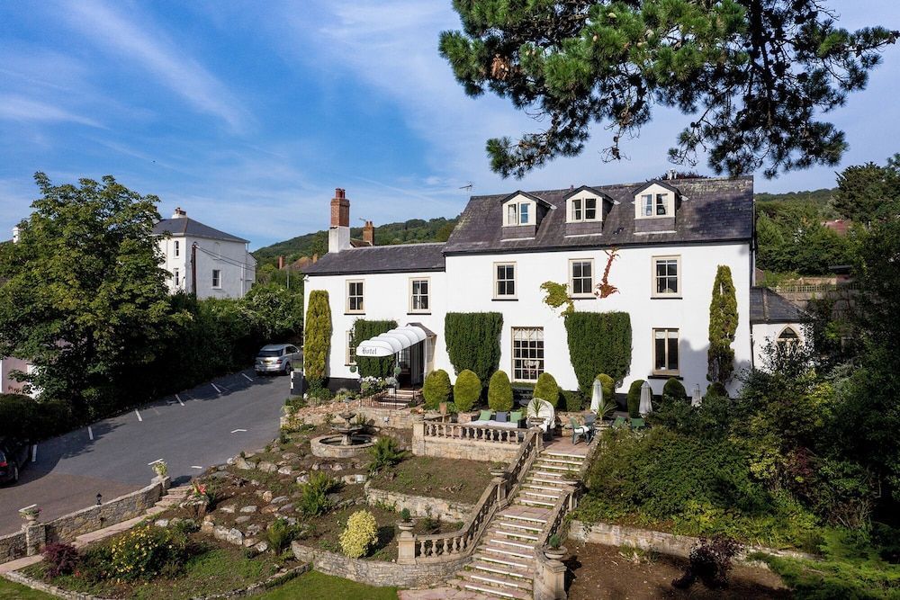 The Mount Pleasant Hotel 1