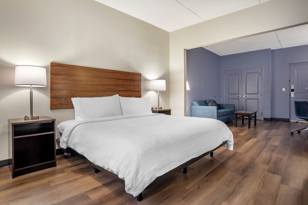 Garner Hotel Panama City Beach Northeast by IHG 1