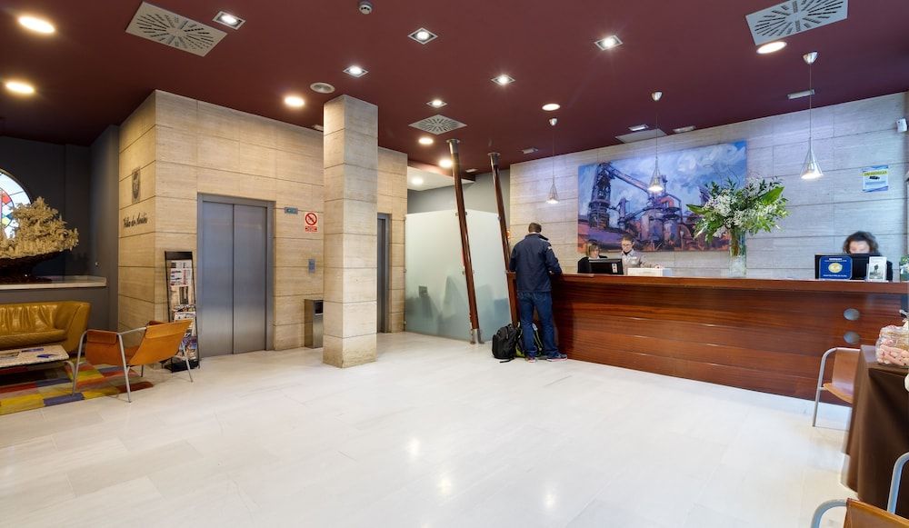 Oca Villa de Avilés Hotel 2