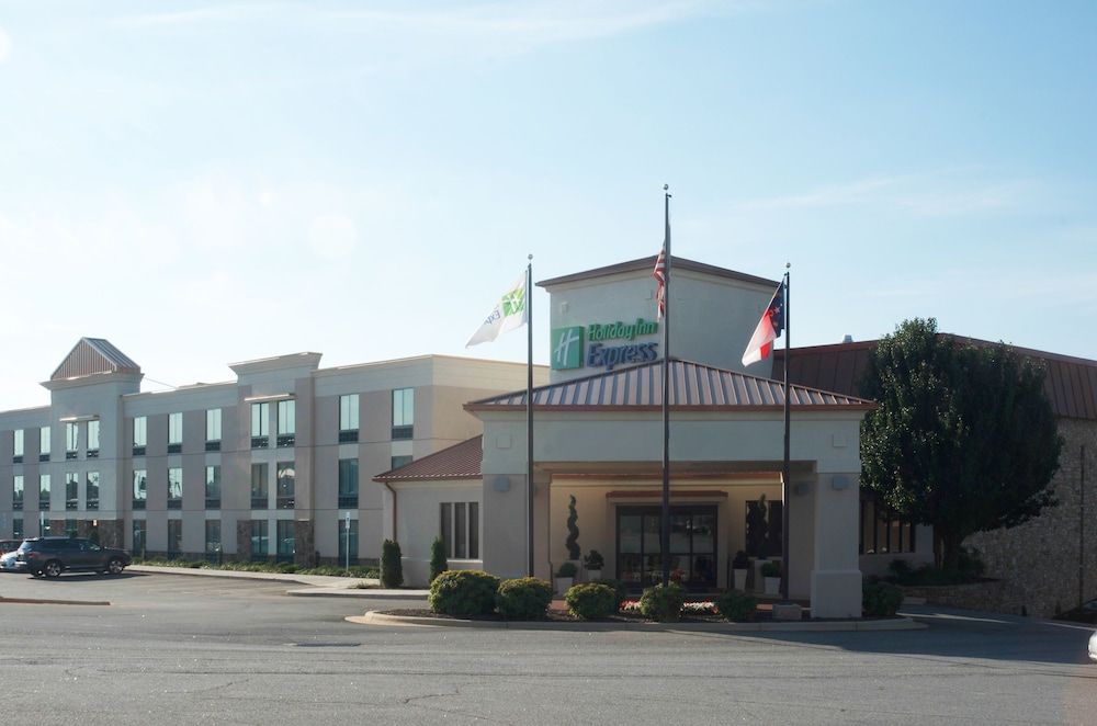 Holiday Inn Express HICKORY-HICKORY MART by IHG 1