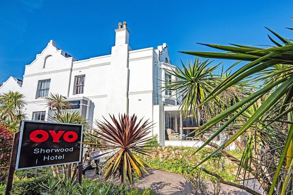 The Sherwood Palm Hotel, Torquay Beach 1
