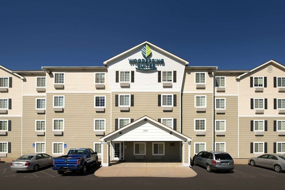 WoodSpring Suites Topeka 1