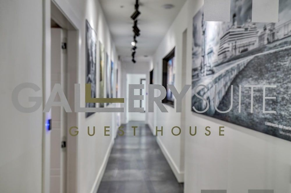 Gallery Suite 1