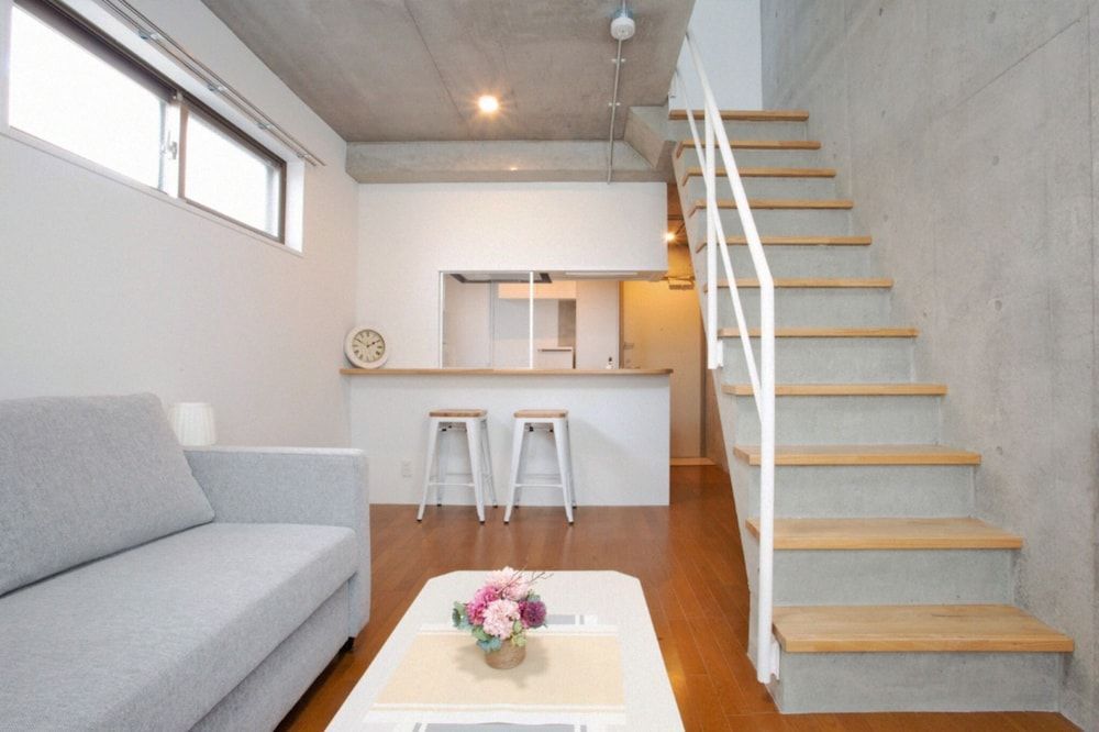 Laffitte Hirai Condominium Hotel 1