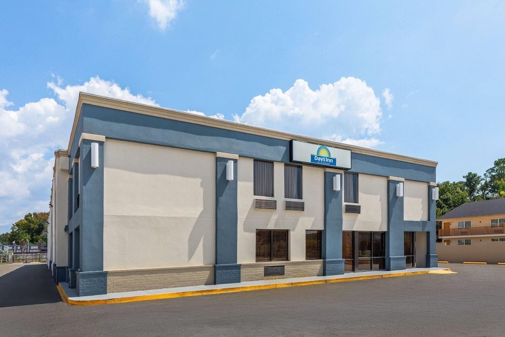 Days Inn by Wyndham Slidell 1