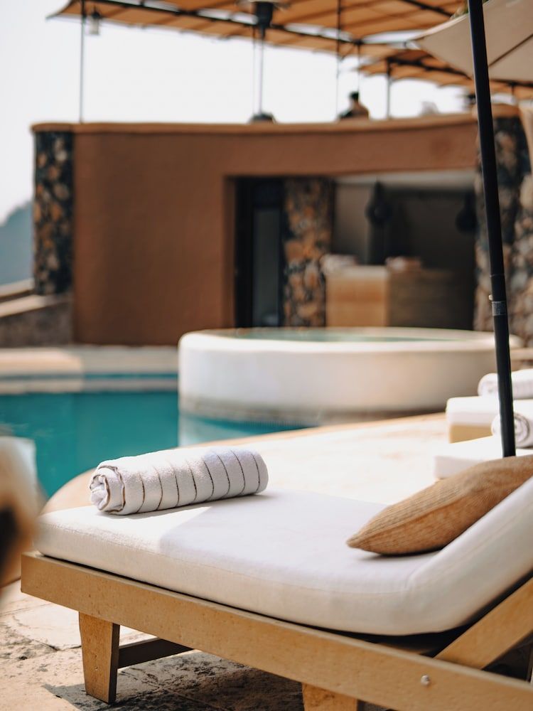 Hostal de la Luz - Spa Holistic Resort 1