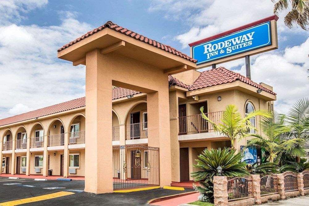 Rodeway Inn & Suites Bellflower 1