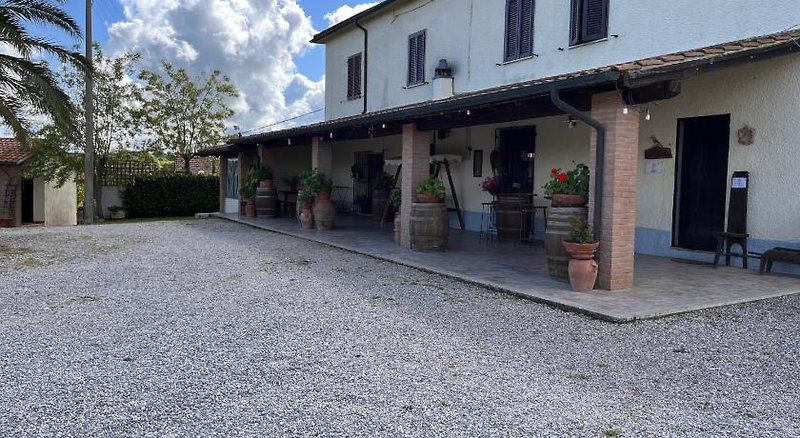Poggio Baroni Agriturismo 2