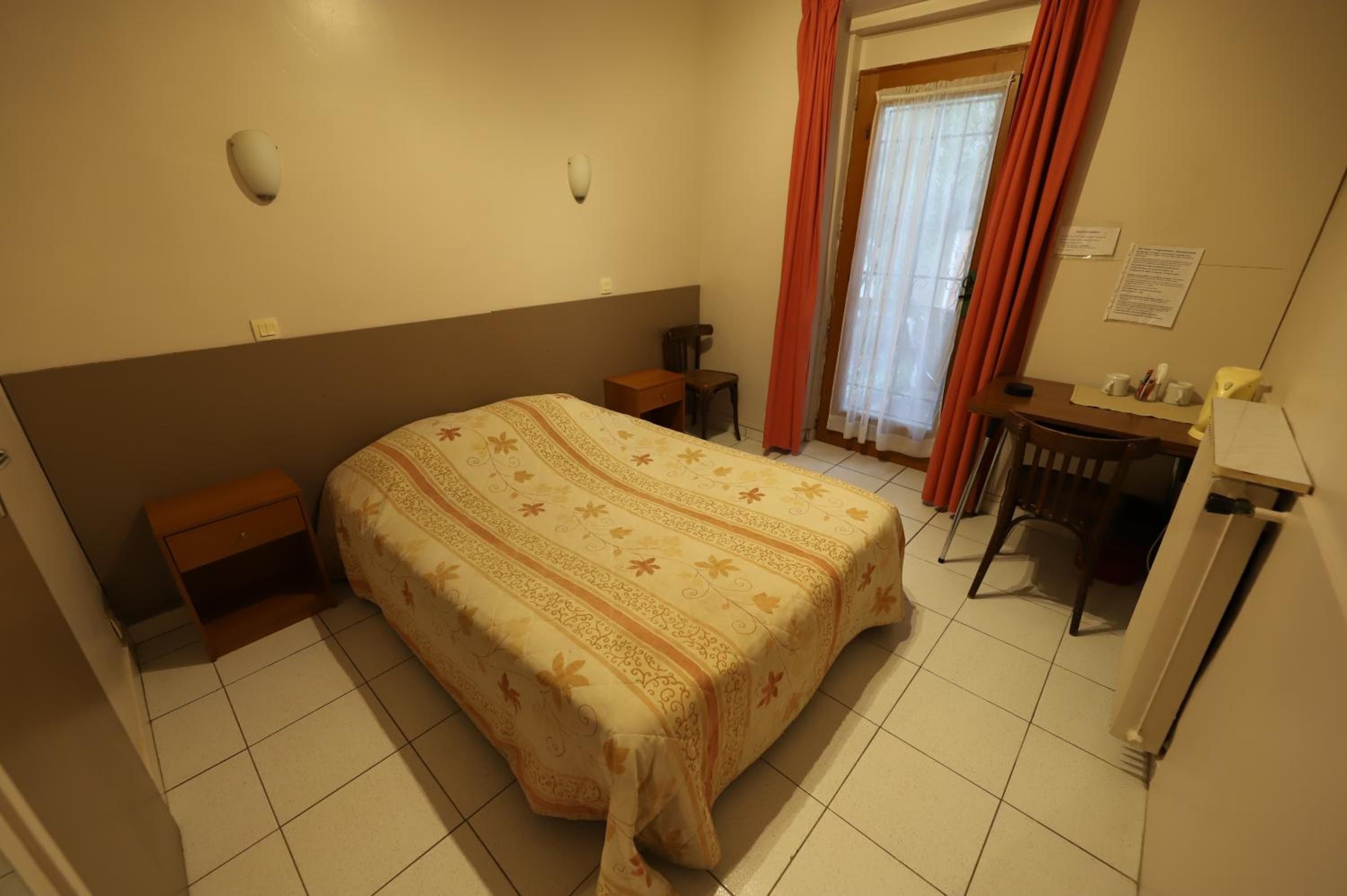 Hôtel du Roussillon 2
