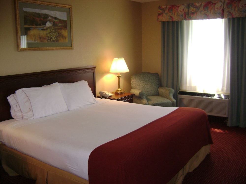 Holiday Inn Express IRWIN (PA TPK EXIT 67) by IHG 2