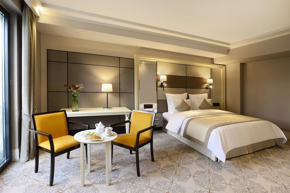 Ambassadori Tbilisi Hotel 1