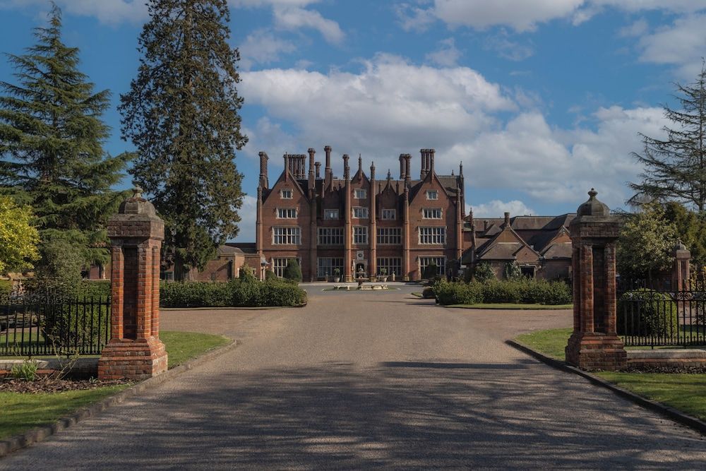 Dunston Hall Hotel, Spa and Golf Resort 1