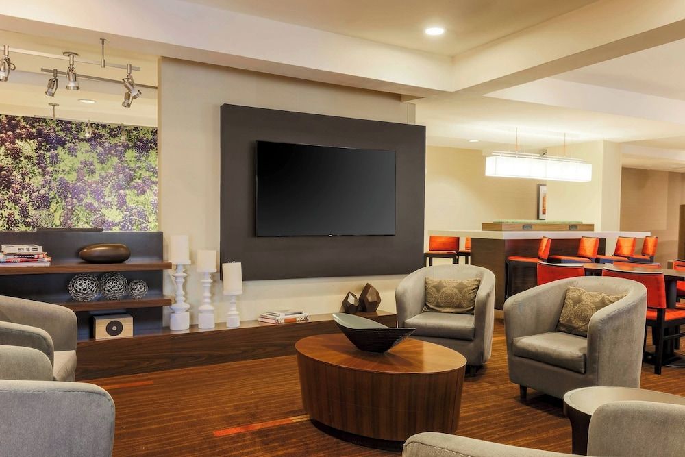 Courtyard by Marriott San Antonio Airport/North Star Mall 2