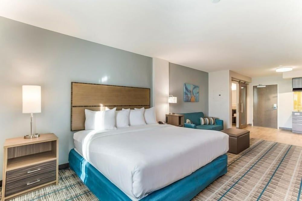 MainStay Suites Bowling Green North 1