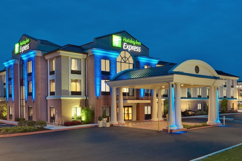 Holiday Inn Express & Suites QUAKERTOWN - ALLENTOWN AREA by IHG 1