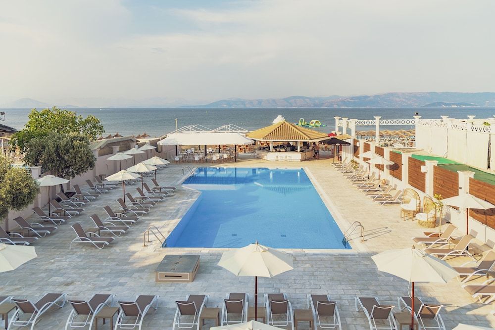 La Playa Grande 1