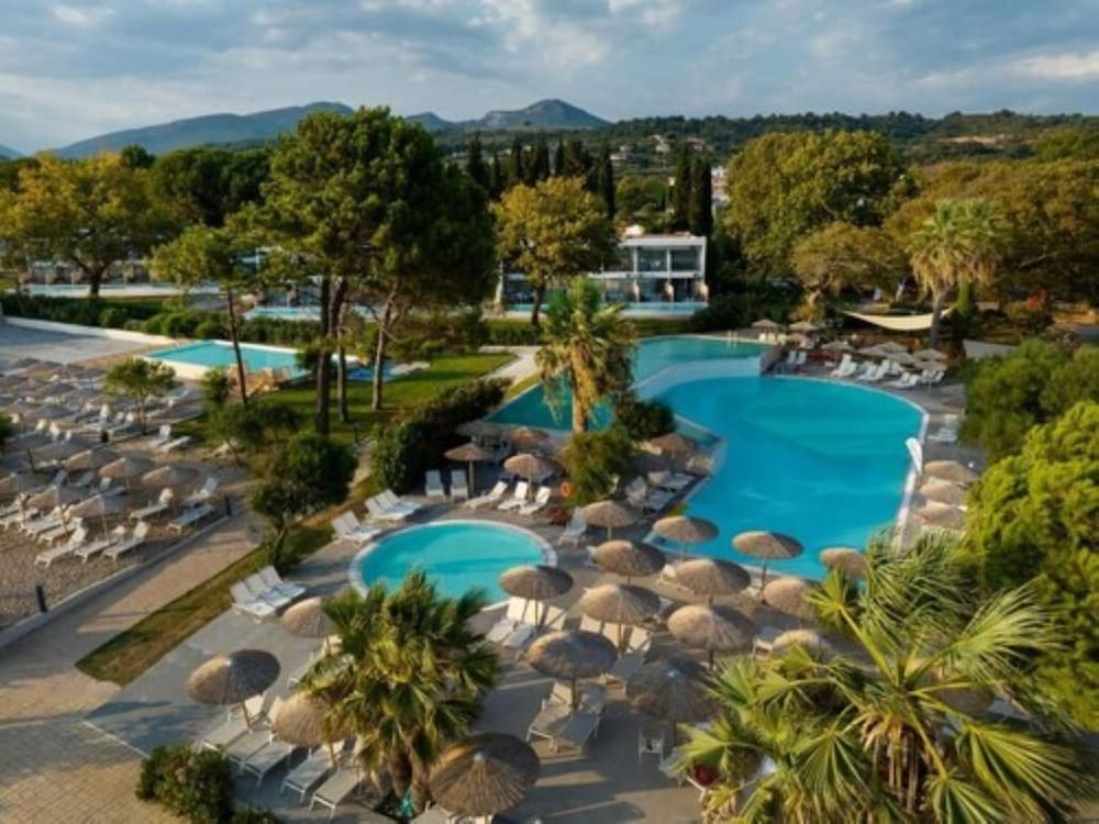 Ninos Grand Beach Resort 1