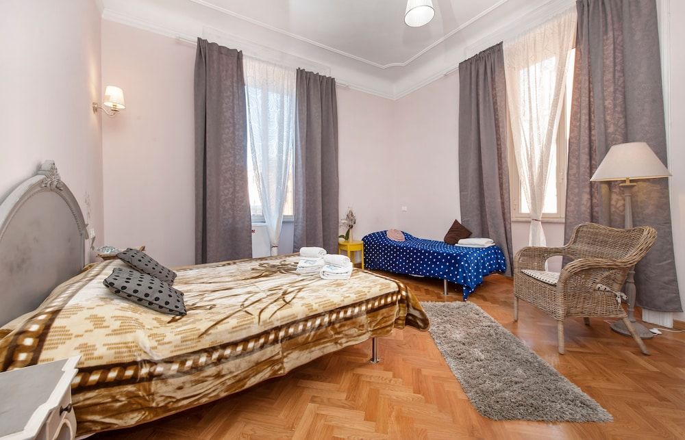 Sesto Suites Central 1