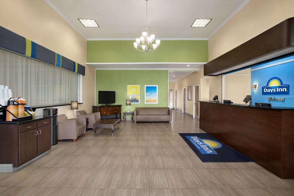 Days Inn by Wyndham Hardeeville/ I-95 State Line 2