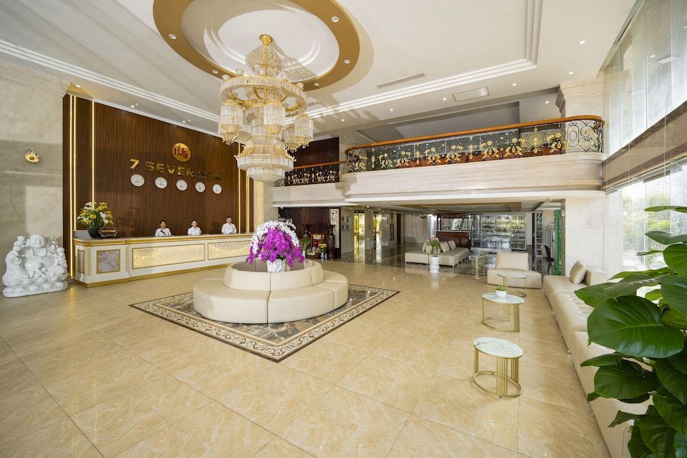 7 Seven Sea Hotel 2