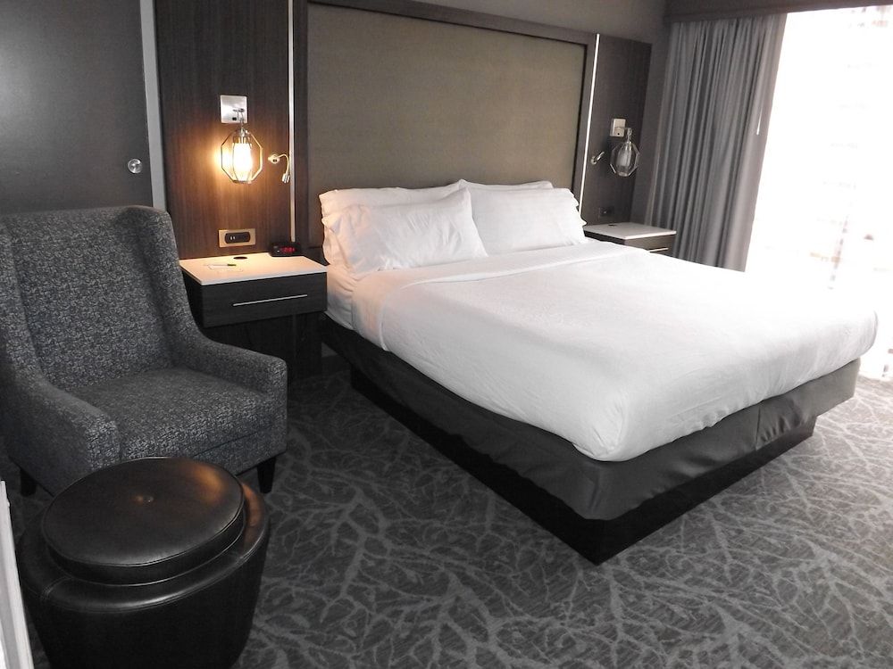 Holiday Inn MEMPHIS-DOWNTOWN (BEALE ST.) by IHG 2