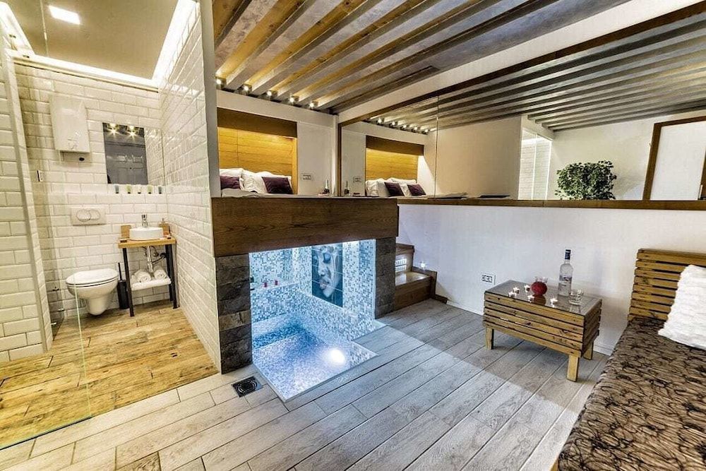 Royal Gold Apartments 1