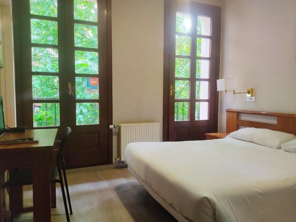 Hotel Lauxeta Berria 2