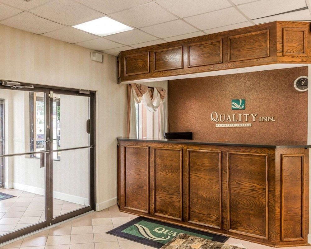 Quality Inn Pell City I-20 exit 158 2