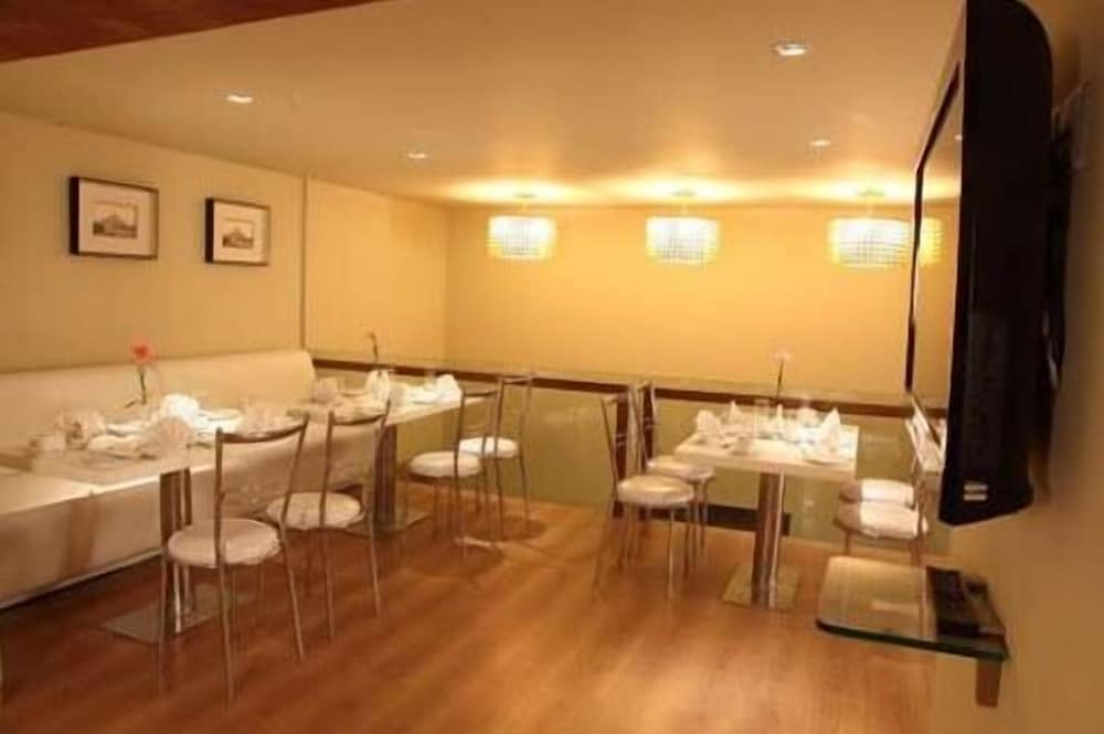Middleton Inn 1