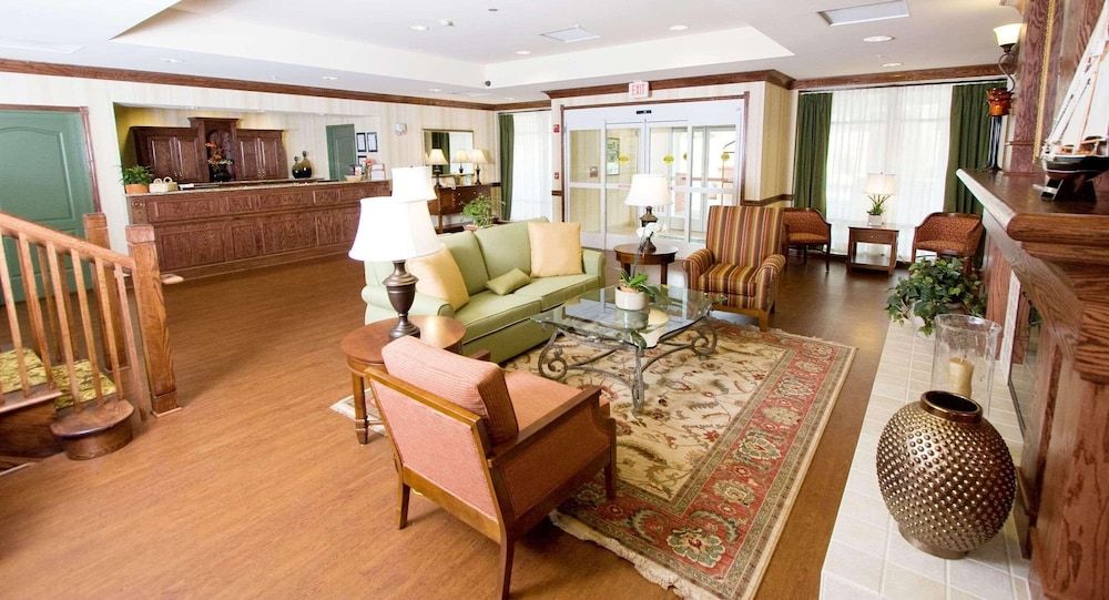 Country Inn & Suites by Radisson, Fredericksburg, VA 2