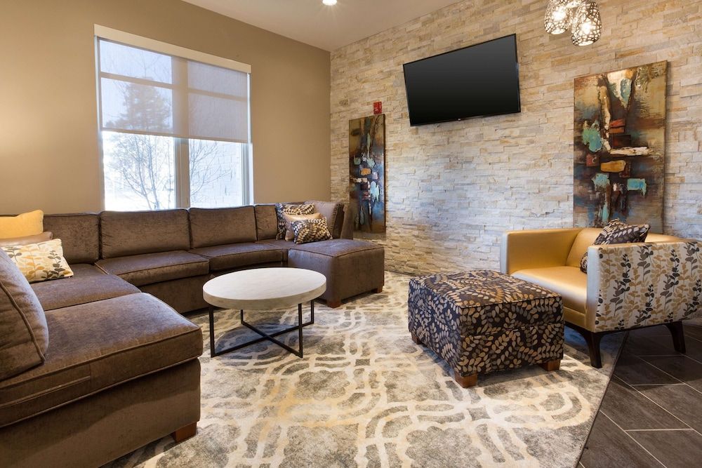 Drury Inn & Suites Louisville North 2
