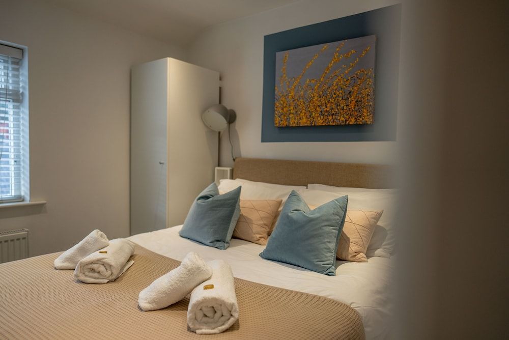 Town Street Apartment 1