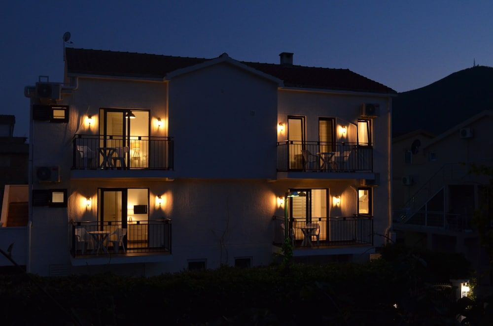 Casablanca Apartments 1