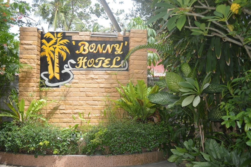 Bonny Hotel 4 Floors No Elevator 1