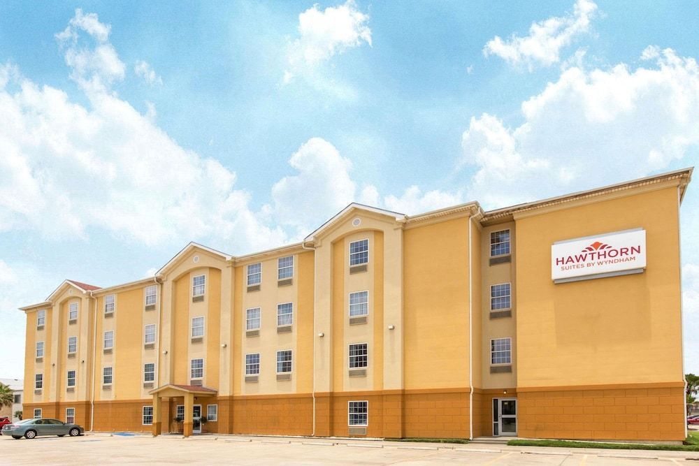 Hawthorn Extended Stay by Wyndham Corpus Christi Padre Is 1