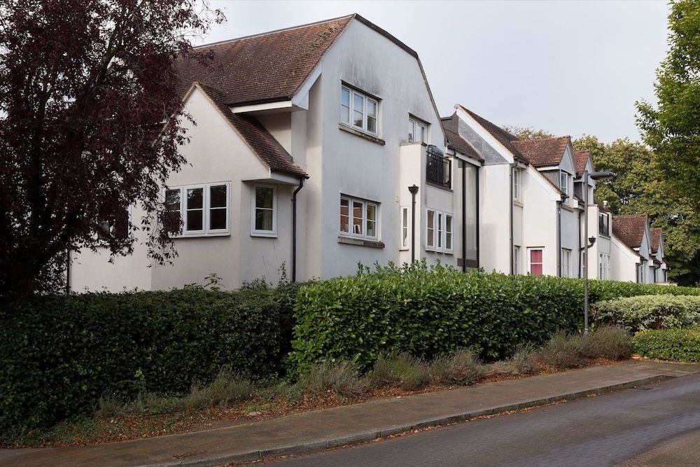 Quiet 2 Bedroom Apartment in Headington, Close to Oxford Hospitals & Brookes University 1