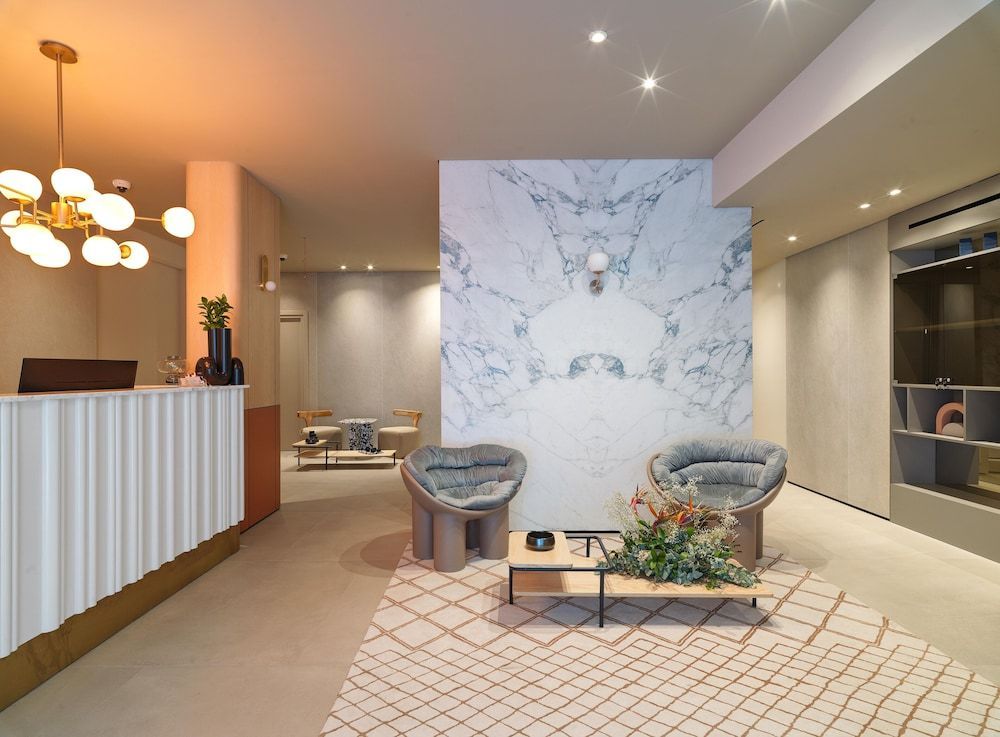 LIV Mackenzie Beach Suites Larnaca 2