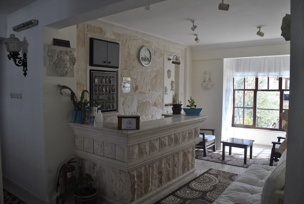 Hotel Dionysia 2