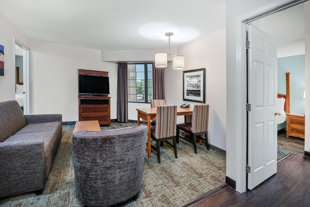 Staybridge Suites AUSTIN-ROUND ROCK by IHG 2