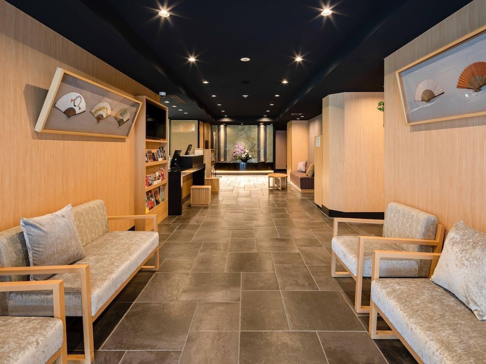 Comfort Inn Kyoto Shijokarasuma 2