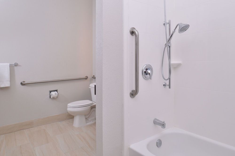 Holiday Inn Express & Suites CORPUS CHRISTI-N PADRE ISLAND by IHG 2